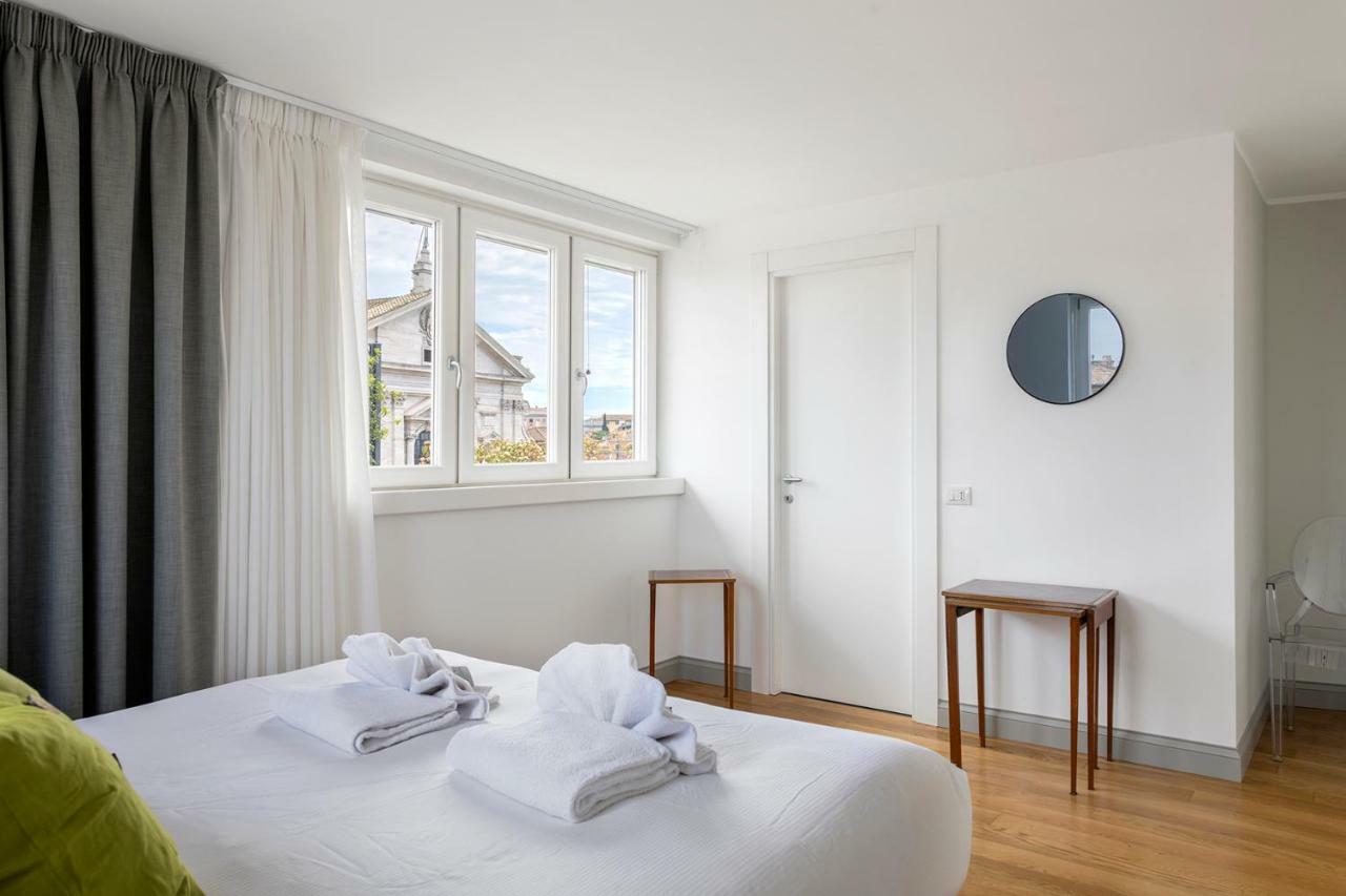 Penthouse Rome Capitolアパートメント エクステリア 写真